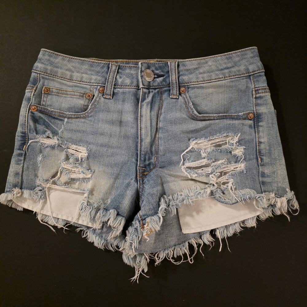 American Eagle Hi-Rise Festival Denim Shorts Size‎ 6 Blue Light Wash Distressed
